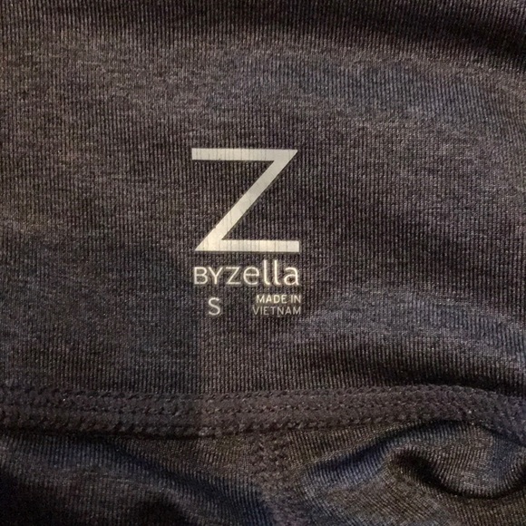 Women’s Workout Leggings - Picture 3 of 5